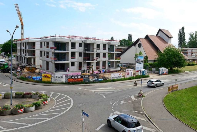 Aktuell baut das Siedlungswerk nahe de...rche im Freiburger Stadtteil Opfingen.  | Foto: Ingo Schneider