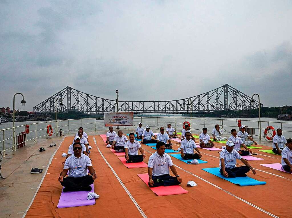 Bei manchen steht der meditative Aspekt von Yoga im Vordergrund, bei anderen der sportliche. Das ist am Internationalen Yoga-Tag nicht anders.