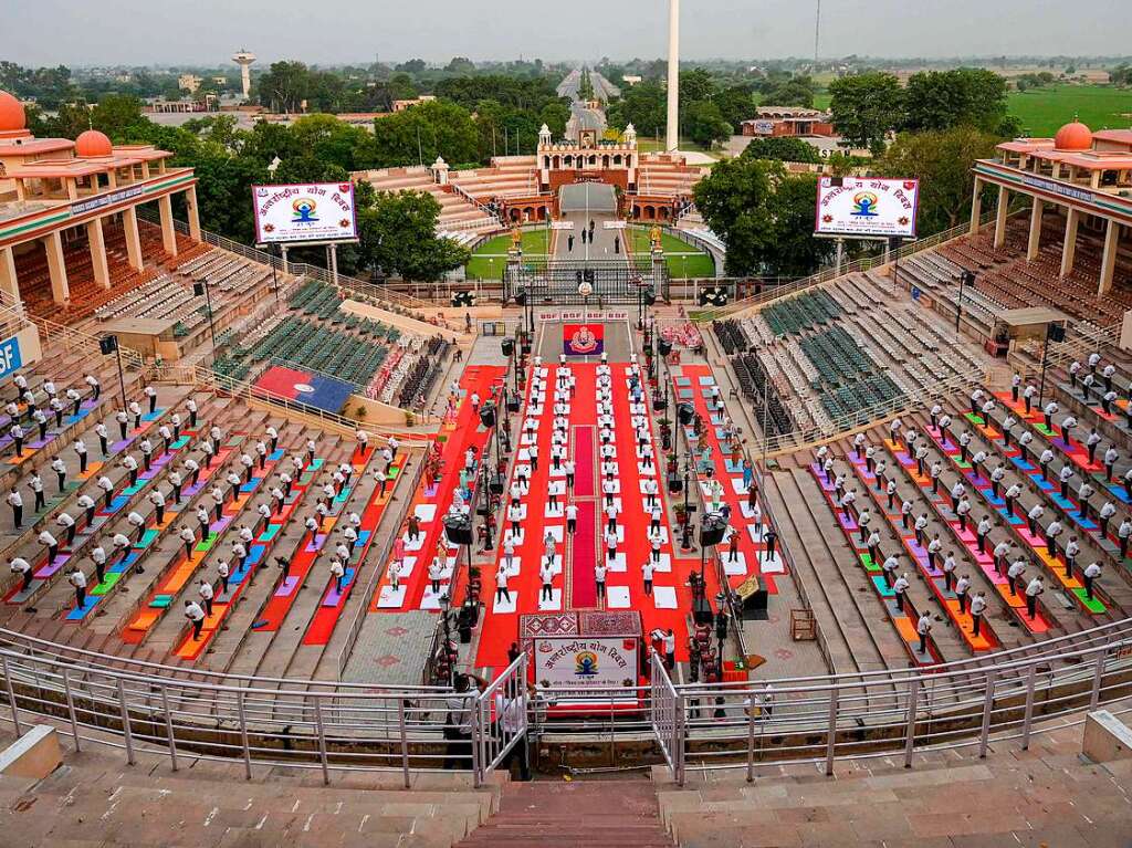 Bei manchen steht der meditative Aspekt von Yoga im Vordergrund, bei anderen der sportliche. Das ist am Internationalen Yoga-Tag nicht anders.