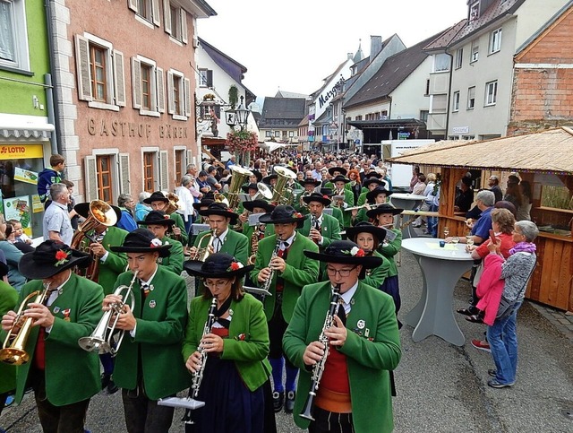 Viele Elzacher Vereine beteiligten sich an vergangenen Stadtfesten.  | Foto: Kurt Meier