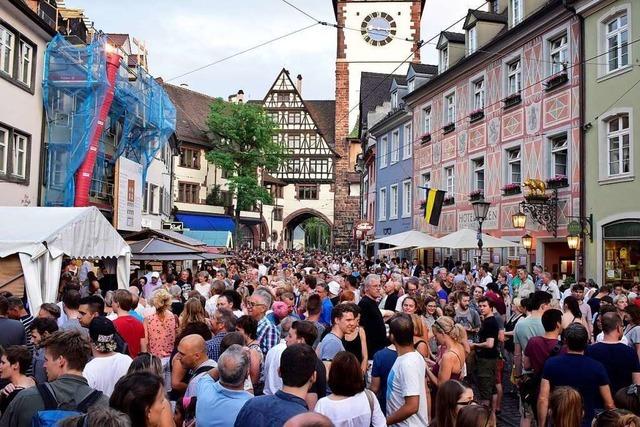 Der 50. Oberlindenhock in Freiburg findet mit Verspätung statt