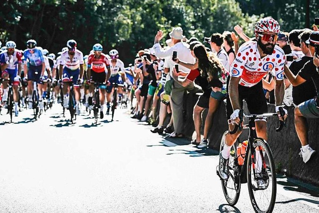 Vorn voraus: Gerade wenn es steil hina...gepunktete Trikot des Bergbesten trug.  | Foto: IMAGO/A.O.S