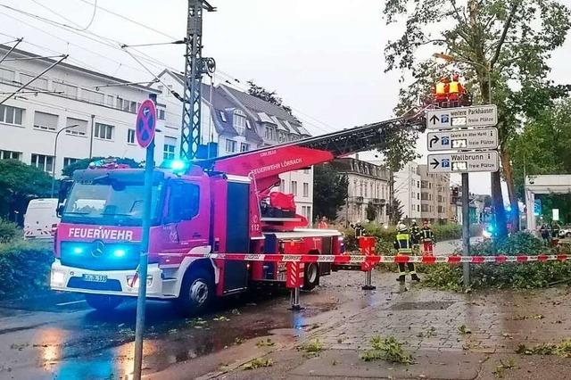Starkregen im Kreis Lörrach: Feuerwehren rücken zu mehreren Einsätzen aus