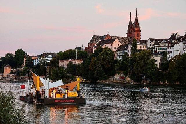 Das Flo-Festival im Basler Rhein ist ein 
