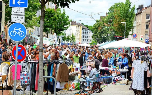 Beim Sommerfest auf der Habsburgerstra...ahrungsgem viel geboten. Archivbild.  | Foto: Rita Eggstein