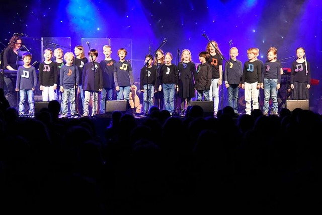 Zu Gunsten der Kiwanis Ferienschule ga... bis kurz vor Mitternacht begeisterte.  | Foto: Markus Zimmermann