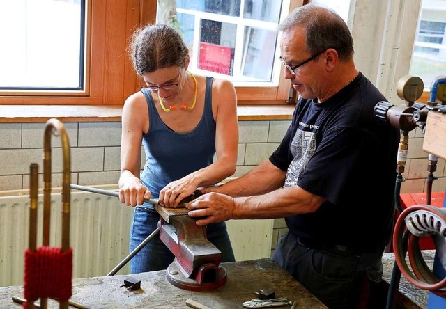 Das Handwerk habe allen Grund stolz zu...mssten aber mehr Untersttzung geben.  | Foto: Bernd Wstneck (dpa)