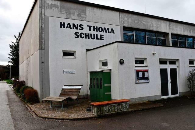 Absolutes Halteverbot soll an Rheinfelder Schule Elterntaxis ausbremsen