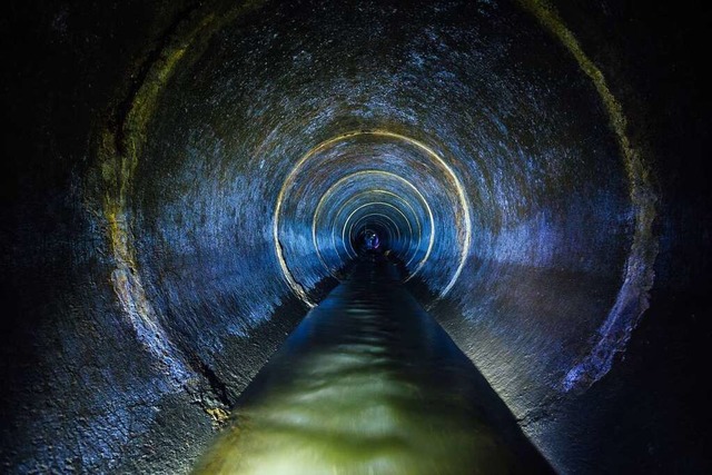 Wrmetauscher sollen in das rund 180 K...nalnetz eingebaut werden (Symbolbild).  | Foto: Mulderphoto