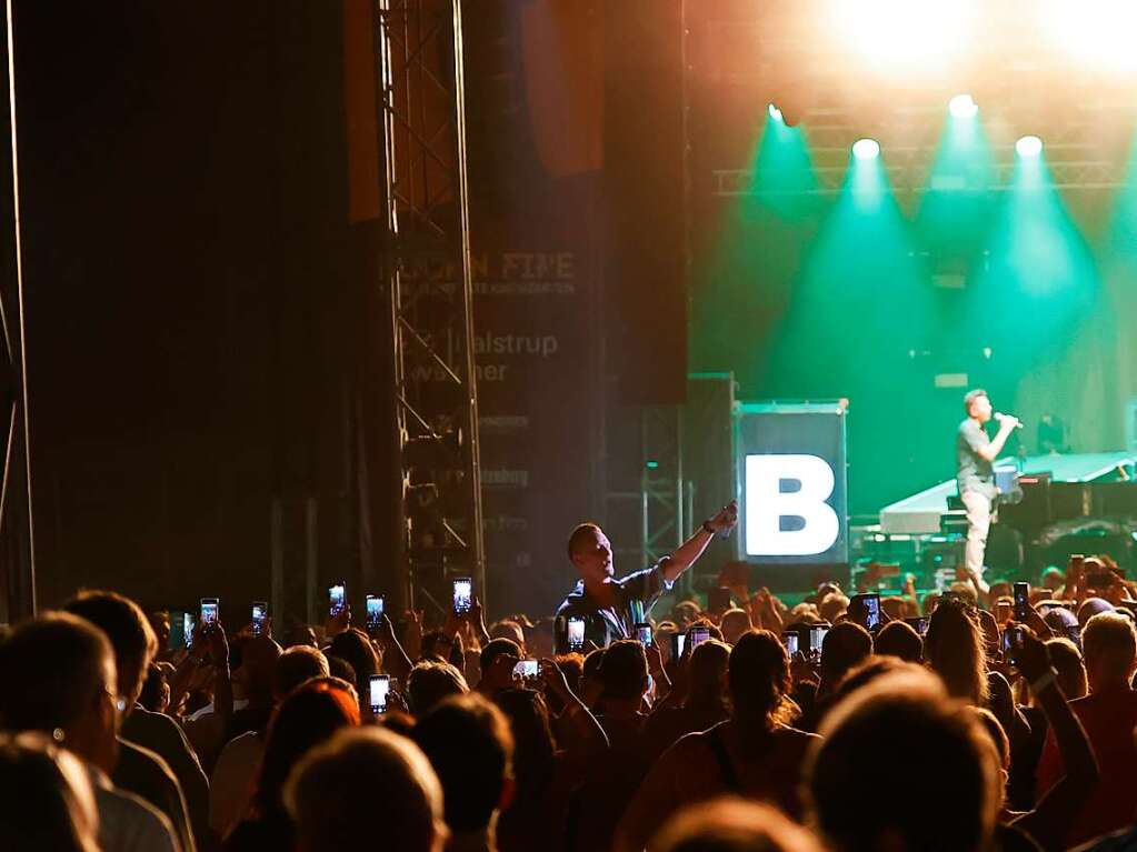 Schlagersnger Ben Zucker war am Sonntag mit seiner Band in Kirchzarten.