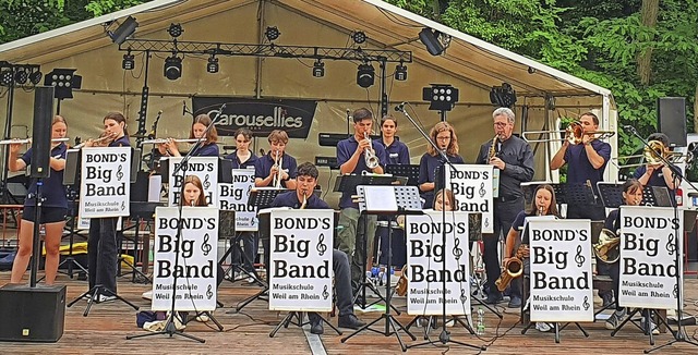 Bond&#8217;s Big Band war bei der Part...tag aber wieder in Weil beim Festival.  | Foto: Stadt Weil