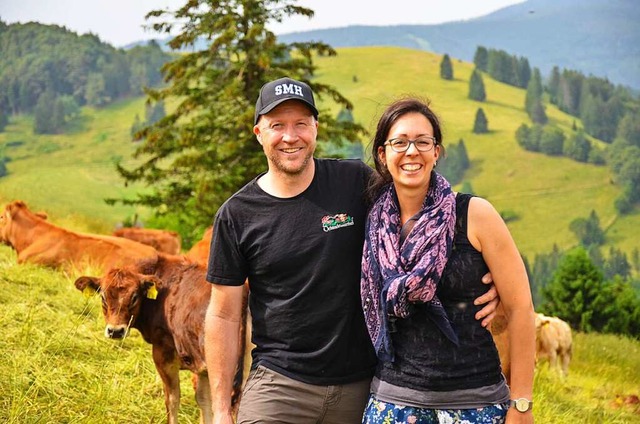 Thomas und Anke Riesterer vom Schindelmatthof auf dem Mnstertler Stohren  | Foto: Gabriele Hennicke