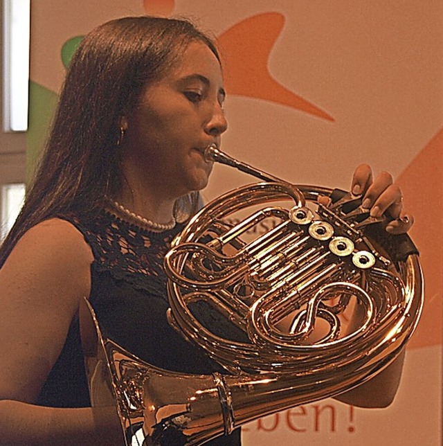 Das erste Crescendo-Konzert der Musiks...ld erffnete Hornistin Felicitas Frei.  | Foto: Karin Stckl-Steinebrunner