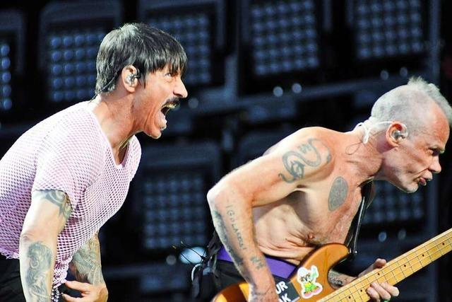 Red Hot Chili Peppers und Iggy Pop spielen mit Hingabe in Mannheim