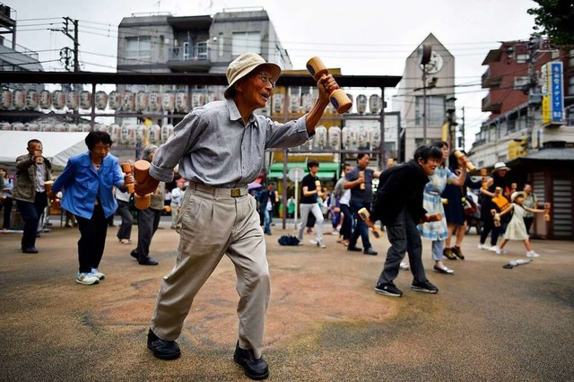 Bewegung hlt jung und beweglich &#821...die in Japan  eine groe Rolle spielt.  | Foto: Franck Robichon