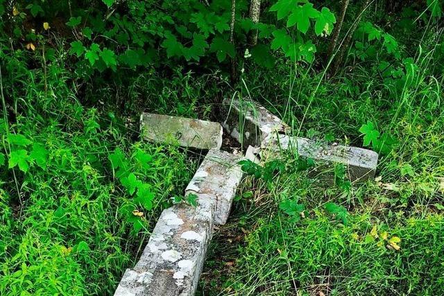 Unbekannte zerstren 200 Jahre altes Steinkreuz