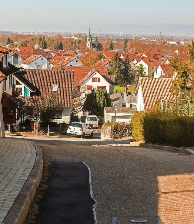 Die Lindenstrae braucht nicht nur ein...endecke herrscht ein maroder Zustand.  | Foto: Sandra Decoux-Kone