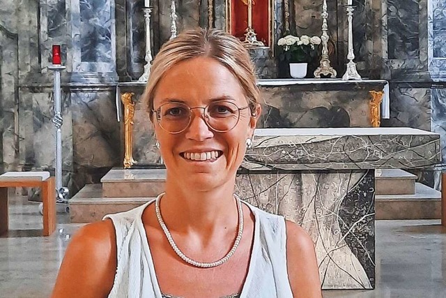 Carina Kiefer leitet seitdem sie 19 Jahre alt ist den Griheimer Kirchenchor.  | Foto: Marlon Tritschler