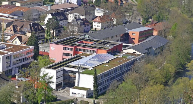 Blick aufs Waldkircher Gymnasium: Die ...rs Netz kostenlose Nachhilfe bekommen.  | Foto: Sylvia Sredniawa