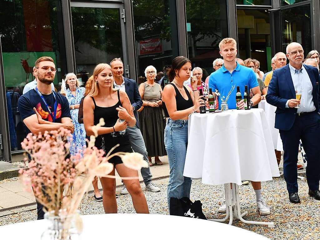 Impressionen von der Erffnungsfeier und dem ersten Stimmenkonzert mit Jacob Banks im Burghof