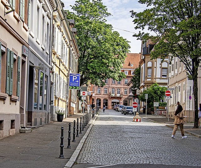 In der Schillerstrae knnten laut Grnflchenbericht Bume gepflanzt werden.  | Foto: Marius Alexander