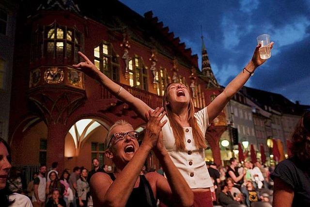 Video-Doku der Freiburger Münsterplatzkonzerte: sechs zauberhafte Abende im Juni