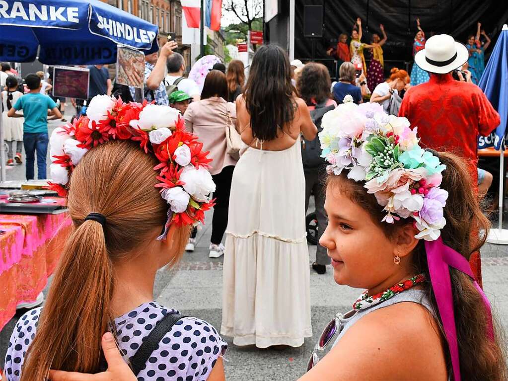 Farbenfrohe Impressionen vom Internationalen Sommerfest