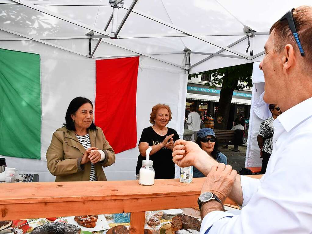 Farbenfrohe Impressionen vom Internationalen Sommerfest