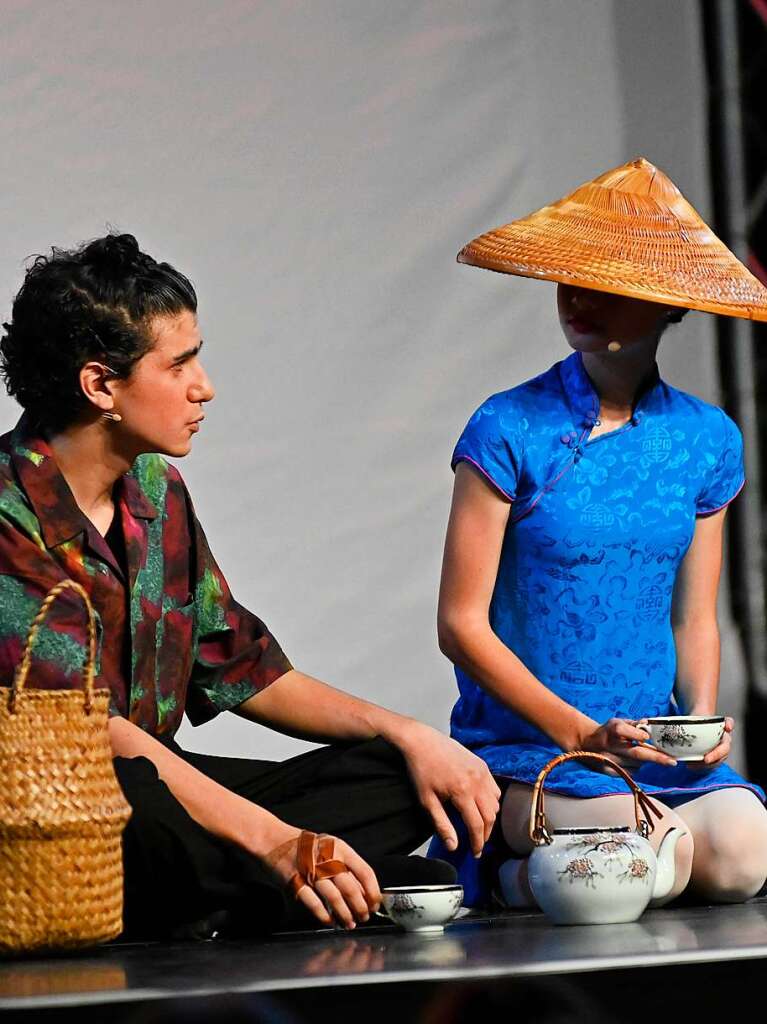 Mit einem eigens geschriebenen, japanischen Mrchen sorgte die Ballettschule Dance-Generation fr drei berauschende Tanztheater-Abende in der Belchenhalle Staufen.