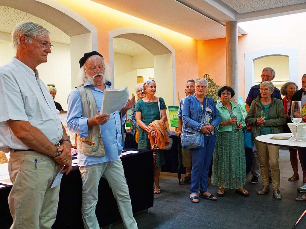 Groer Andrang herrschte bei der Vernissage am Freitagabend im Brgerhaus Alte Schule. Freddy Kempf und Karl-Heinz Thiel (von links) erffneten die Kunsttage.