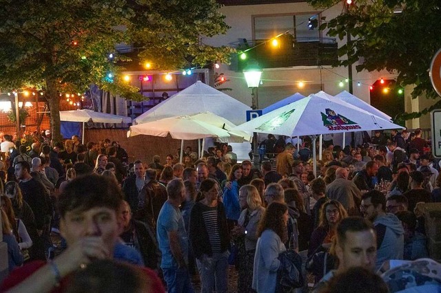 Abends und nachts war das Stadtfest in...ere Einstze der Polizei gab es keine.  | Foto: Volker Mnch