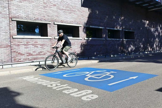 In anderen Stdten &#8211; wie hier in...ren Fahrradstraen bereits zum Alltag.  | Foto: Willi Adam
