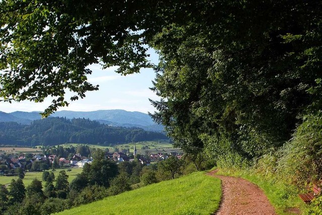 Eingebettet in die Tallage zwischen Sc...nbach  liegt die Feriengemeinde Sexau.  | Foto: Gerhard Walser