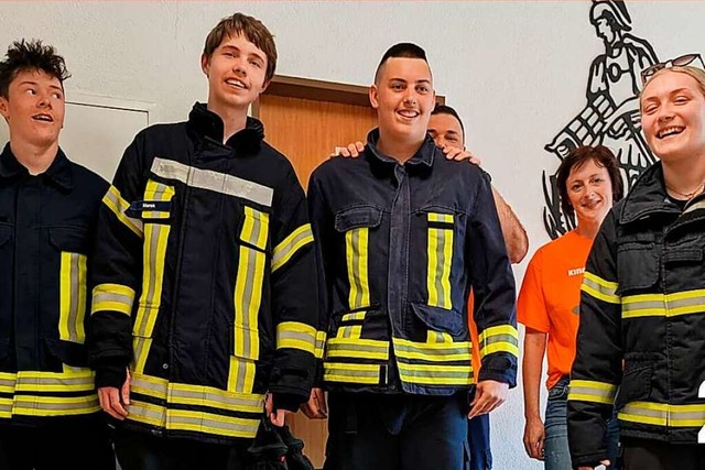 Die einstigen Mitglieder der ersten Kindergruppe  sind gro geworden. Heute...  | Foto: Feuerwehr Zell