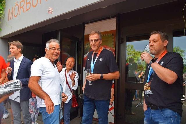 Weltmeister-Trainer Martin Heuberger wird in Schutterwald ein herzlicher Empfang bereitet