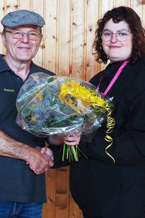 Hubert Eller  gratulierte Viktoriya Sh... bei den Special Olympics World Games.  | Foto: Herbert Frey