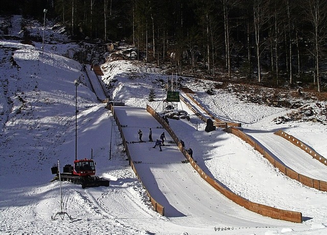 Das Skispringen gehrt schon seit vielen Jahrzehnten zum Skiclub Menzenschwand.  | Foto: Benno Kaiser