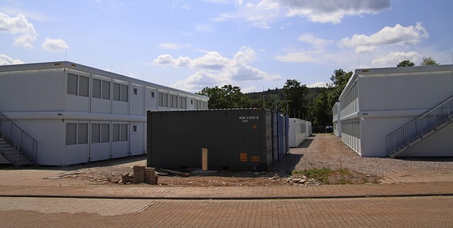 Die Containeranlage in Tiengen mit ihr...Zwischenunterbringung zunchst weiter.  | Foto: Schlichter, Juliane