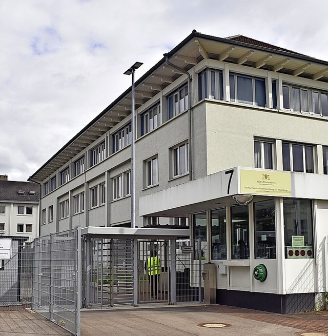 Der Haupteingang der LEA in Freiburg  | Foto: Thomas Kunz