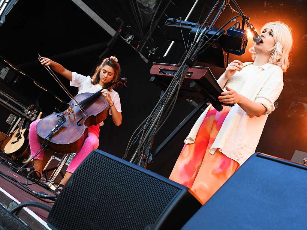 Impressionen vom Stimmenkonzert mit To Athena und Luca Hnni auf dem Domplatz in Arlesheim