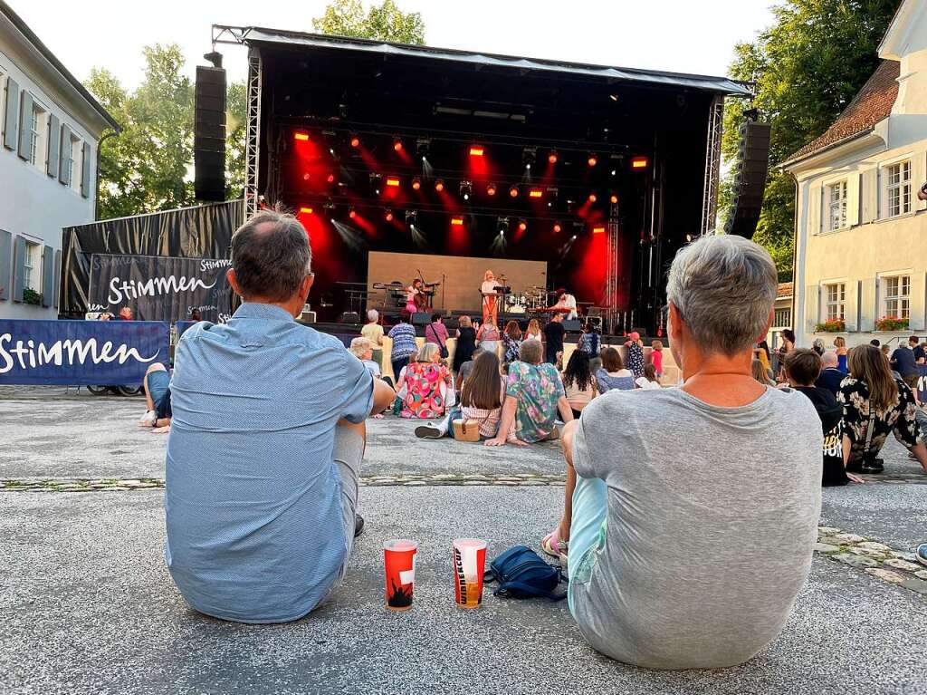 Impressionen vom Stimmenkonzert mit To Athena und Luca Hnni auf dem Domplatz in Arlesheim