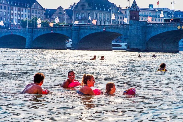 Baden im Rhein: In Basel beliebt, in Weil und Hningen nicht erlaubt.  | Foto: Basel Tourismus