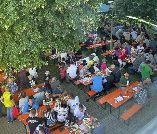 Gute Stimmung beim Hochsaler Blumenfest   | Foto: Elena Frei