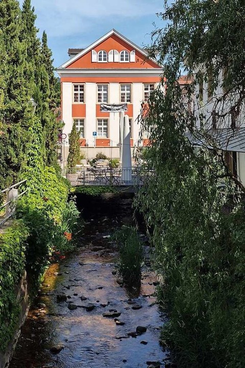 Die alte School über dem Kanal  | Foto: Irene Matzarakis
