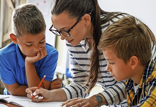 An Gemeinschaftsschulen sollen Schler...betreut werden als an anderen Schulen.  | Foto: BalanceFormCreative - stock.adob