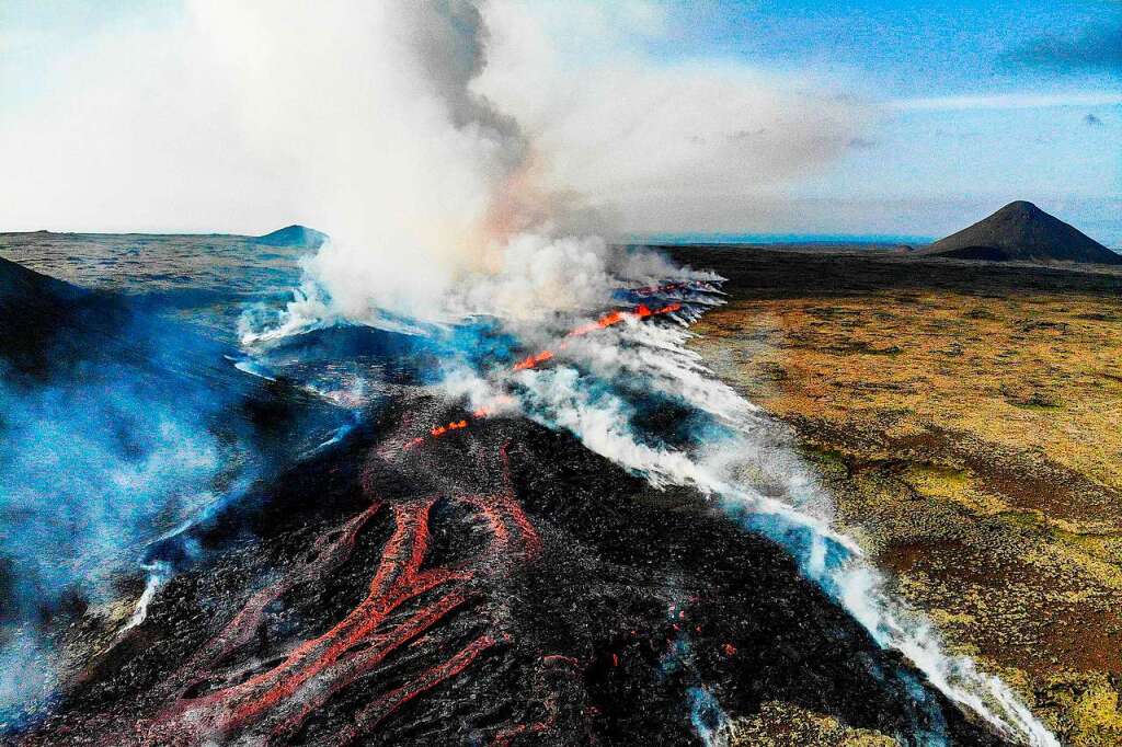 Island Erlebt Dritten Vulkanausbruch Binnen Drei Jahren – Und Bleibt ...