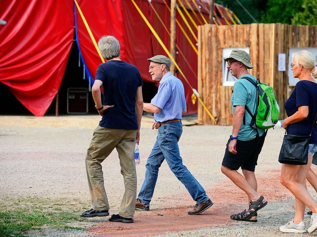 Seit 40 Jahren gibt es das ZMF bereits. Wie es vor den Auftritten backstage zugeht, erfuhren Leserinnen und Leser von ZMF-Geschftsfhrer Dieter Pfaff bei einer BZ-Hautnah-Veranstaltung.