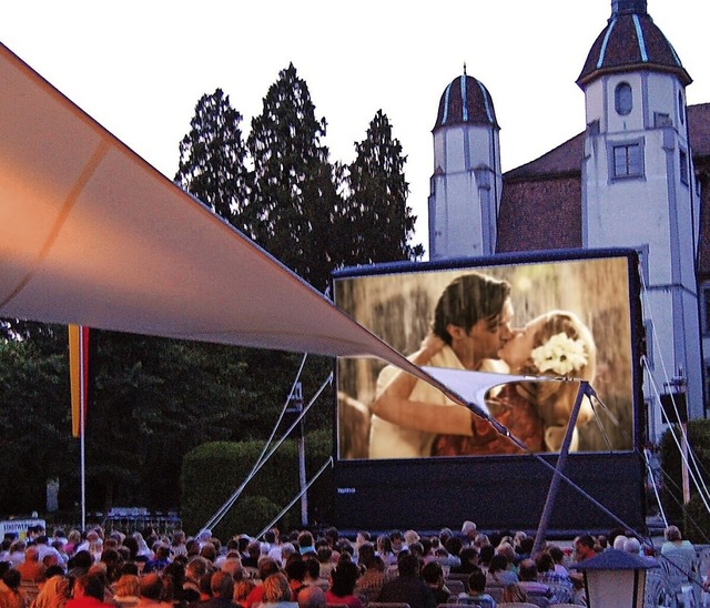 Im  Ambiente des Bad Sckinger Schloss...gust wieder drei Open-Air-Kinoabende.   | Foto: Bild: Gloria