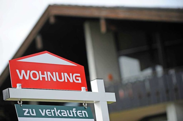 Die Nachfrage nach Immobilien ist gesunken &#8211; und damit auch die Preise.  | Foto: Daniel Karmann (dpa)