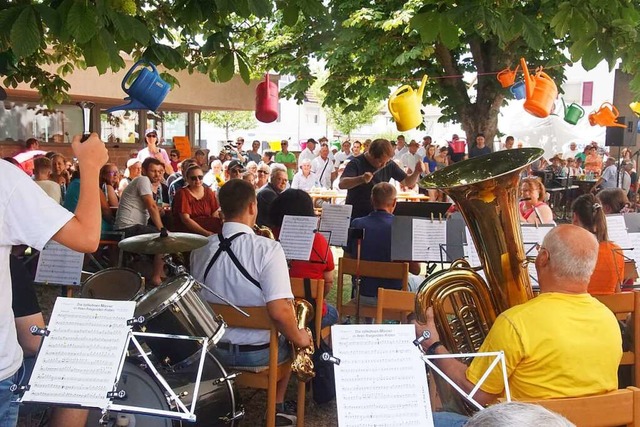 Die Musikinitiative Weisweil fand viel... die Benefizaktion fr die Tafellden.  | Foto: Ilona Hge